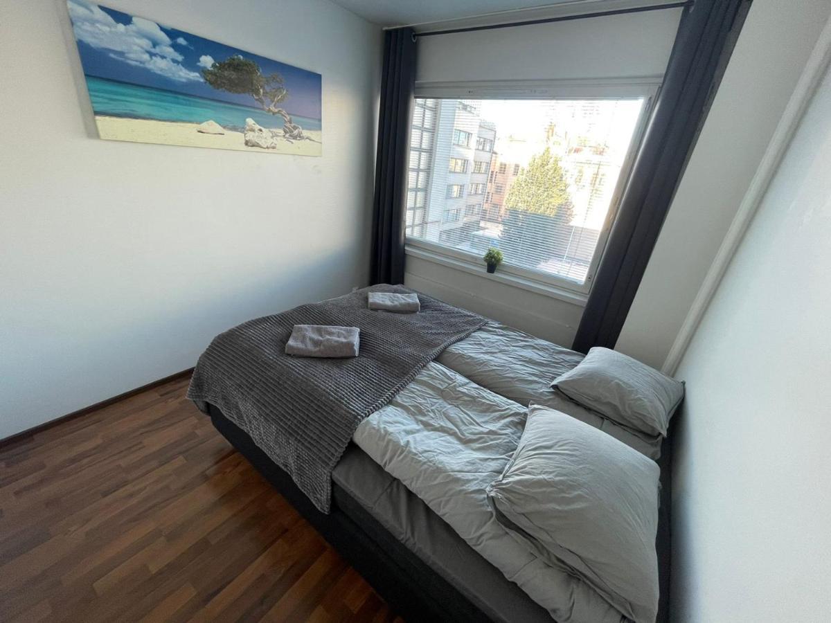 Oulu City Center 4-Room Apartment Parking エクステリア 写真
