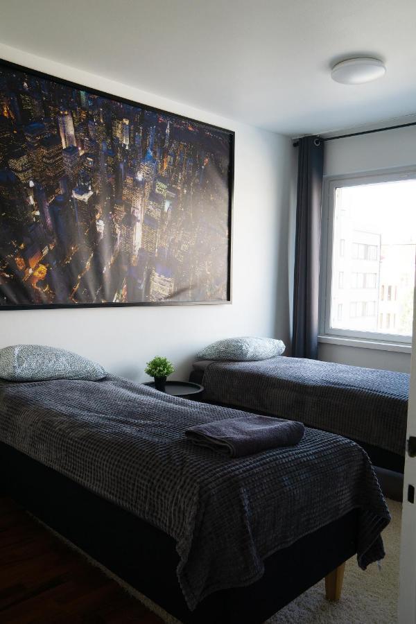Oulu City Center 4-Room Apartment Parking エクステリア 写真