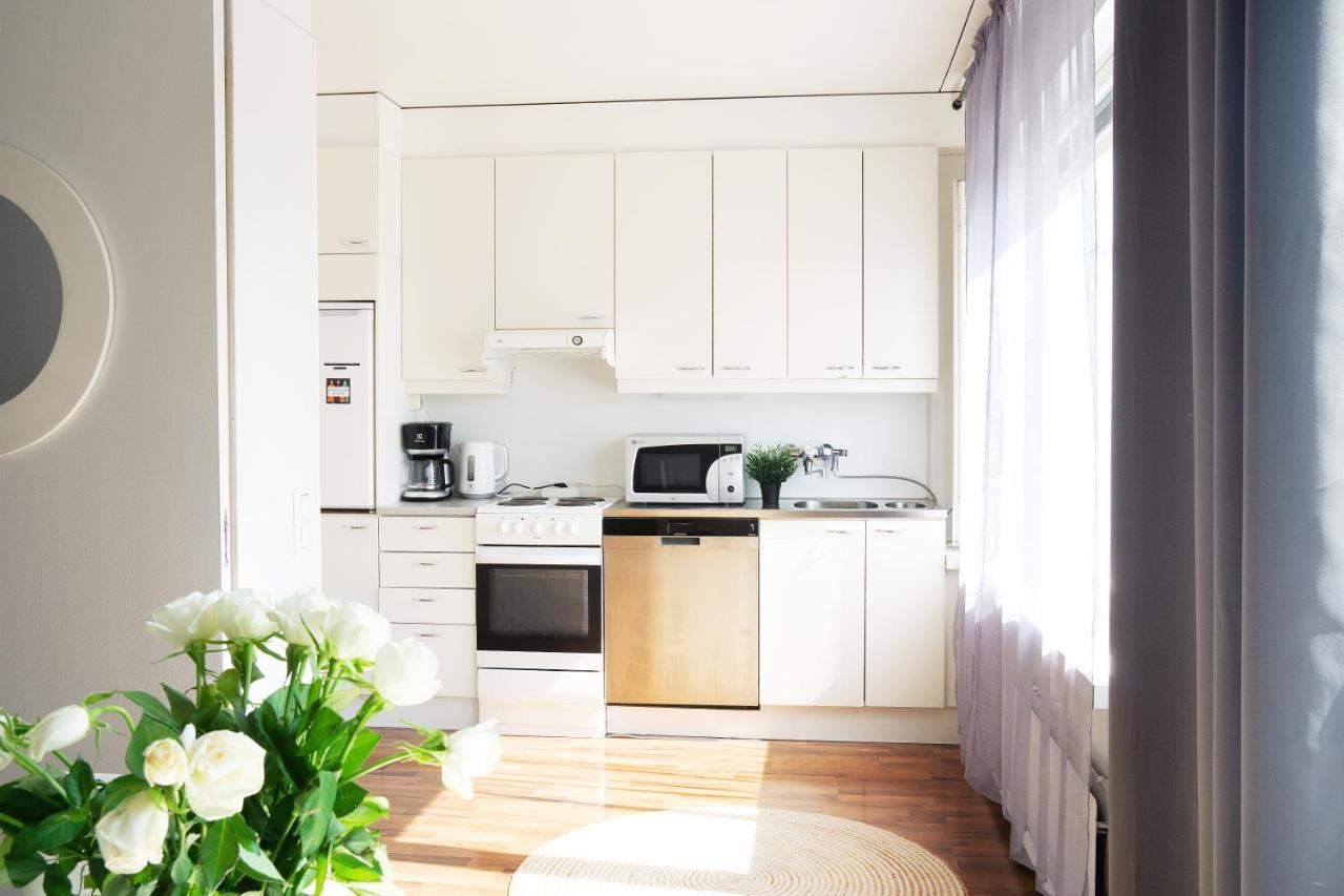 Oulu City Center 4-Room Apartment Parking エクステリア 写真