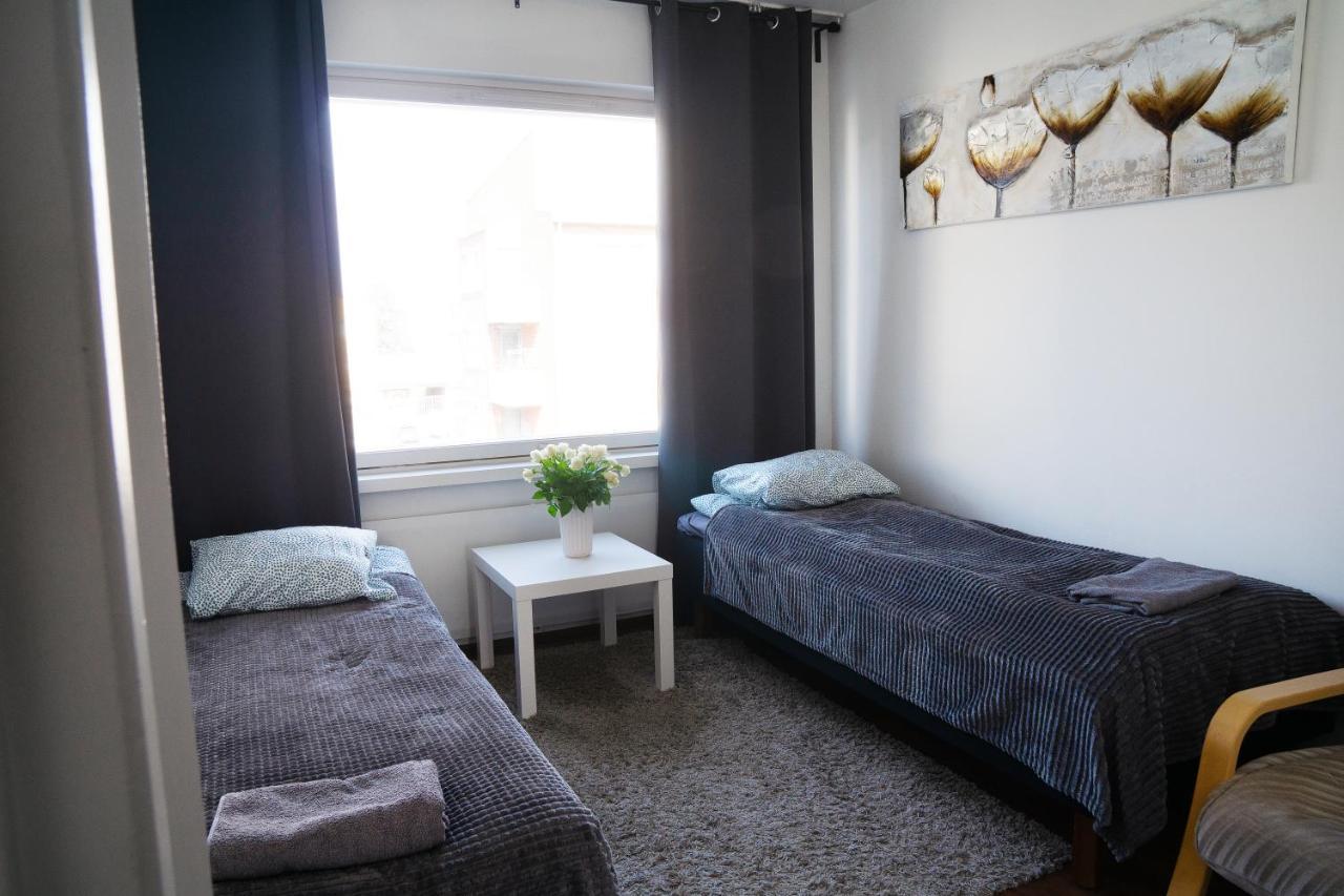 Oulu City Center 4-Room Apartment Parking エクステリア 写真